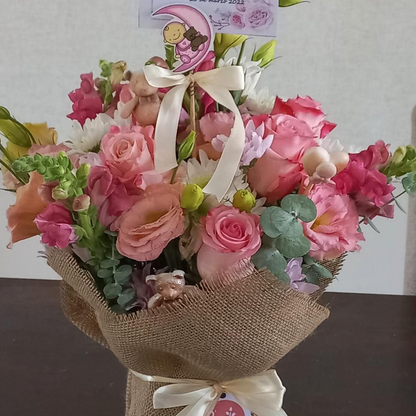 Arreglo Floral Mixto -Flor de Liz