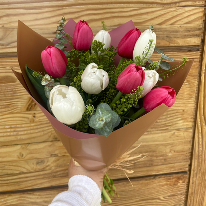 Ramo 10 Tulipanes